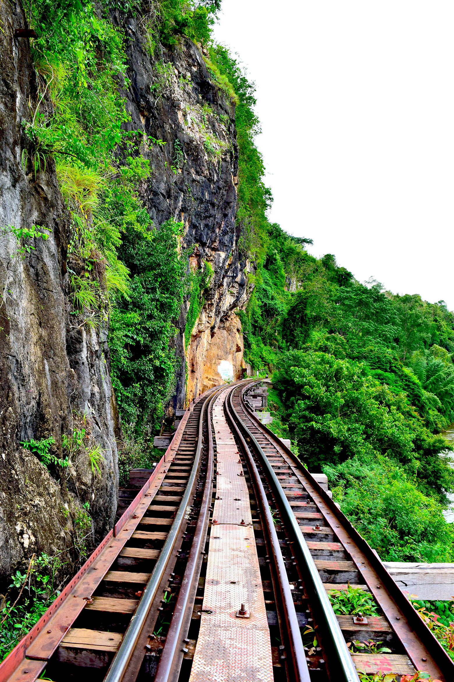 kanchanaburi-railroad